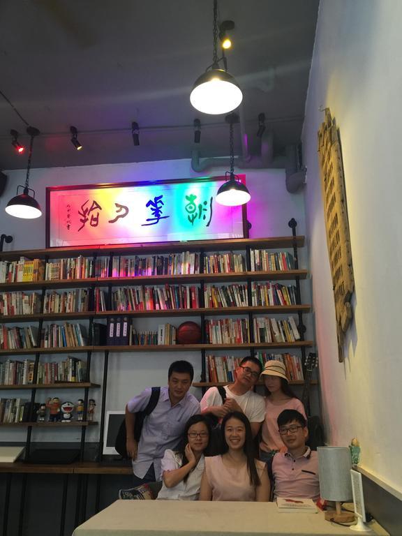 Zhaohuaxishi Youth Hostel Guangzhou Exterior foto